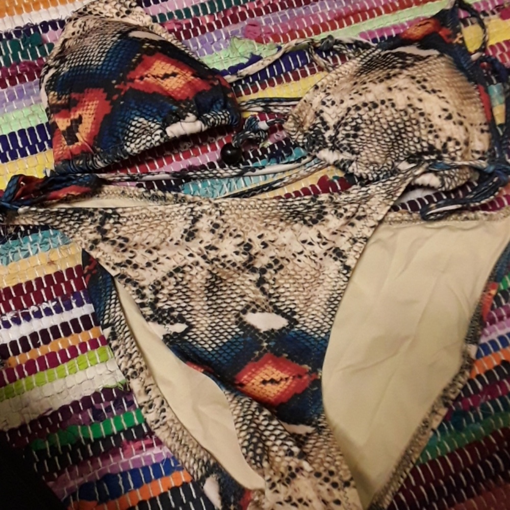 Trendy 2 piece bikini swimsuit new without tags